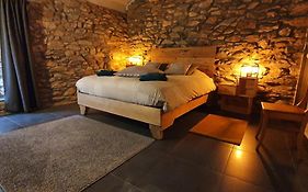 O Pres De La Lienne, Maison De Campagne De Charme, Accord Parfait Entre Confort Et Authenticite